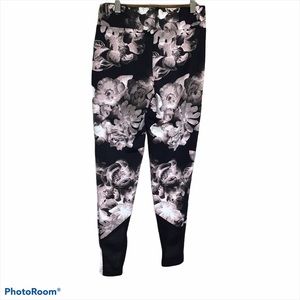 Frank Lyman Weekend Athletic Leggings,S , NWOT